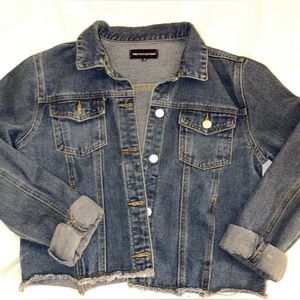 Cropped denim jacket